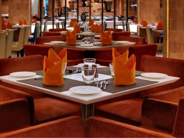 द पैलेट रेस्टोरेंट 