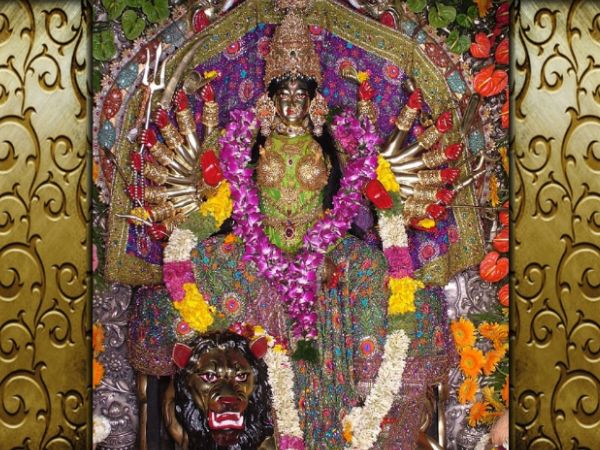 छतरपुर मंदिर कैसे पहुंचें?