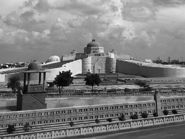 अंग्रेज़ों ने भी की थी लखनऊ के नाम से छेड़छाड़