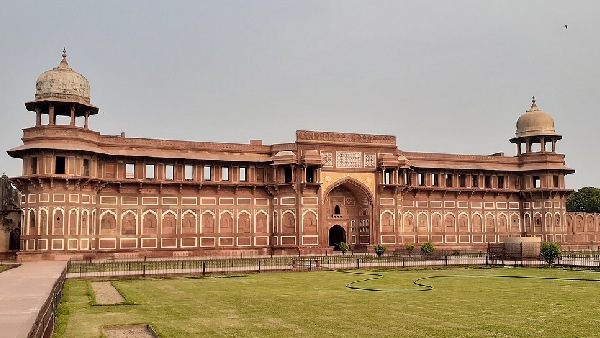 agra fort