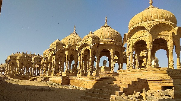 Bada bagh gaon chhatri Bada bagh gaon chhatri