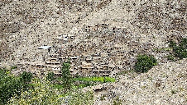 Loc village