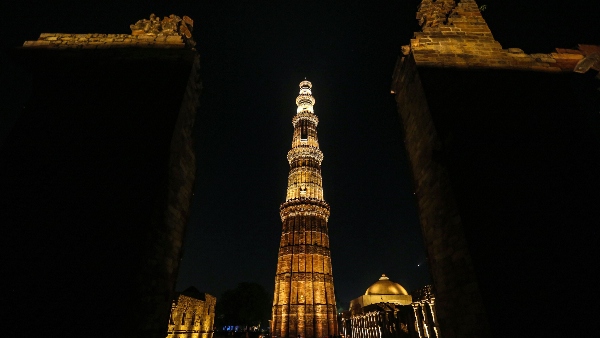 old pic of qutub minar