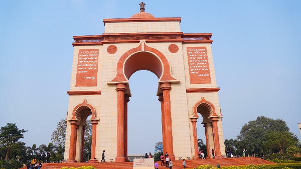गेटवे ऑफ इंडिया से भी ऊंचा है बिहार में बना यह द्वार, जानिए क्या है ...