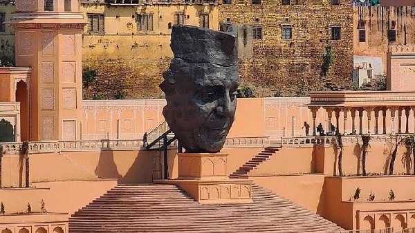 Face mask of pt. nehru