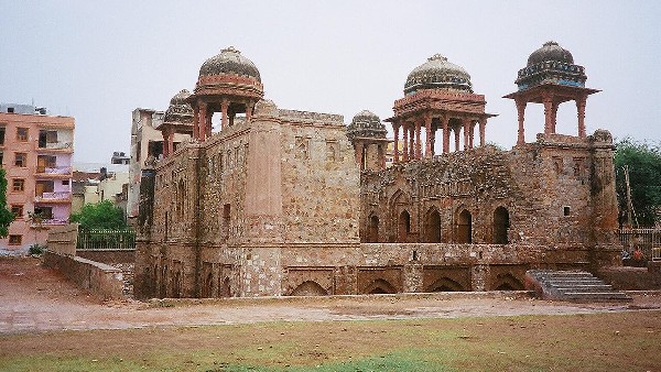 jahaj mahal