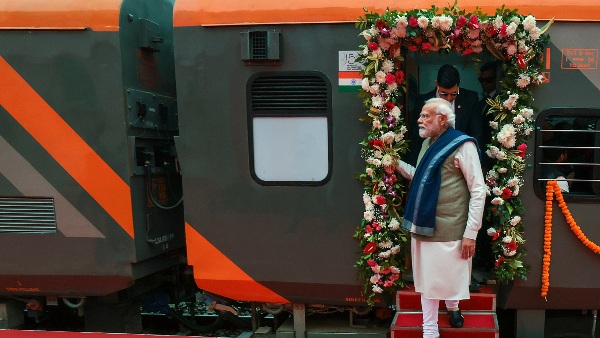 pm modi flagged off amrit bharat express