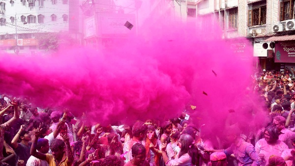 best holi party locations in delhi ncr