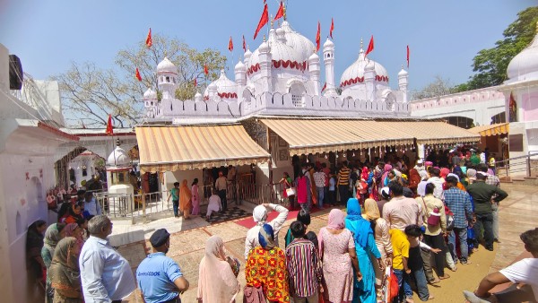 mansa devi temple panchkula haryana navratri mela