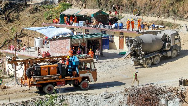 national highways connecting to tourist places