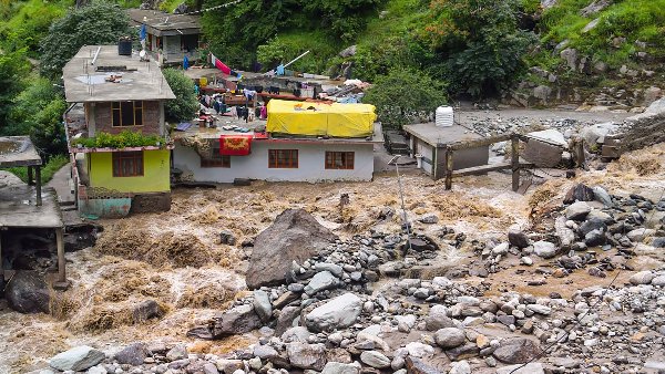 flashflood himachal pradesh and uttarakhand
