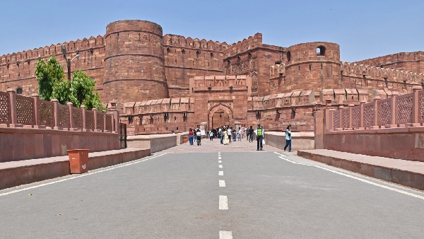 agra fort light and sound show