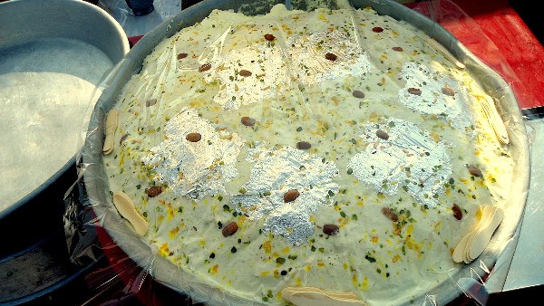 lucknow makkhan malai