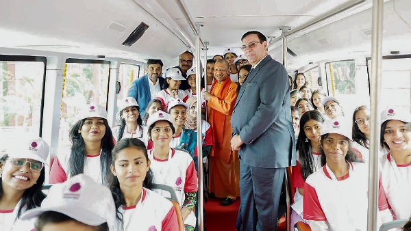 yogi aditya nath double decker bus