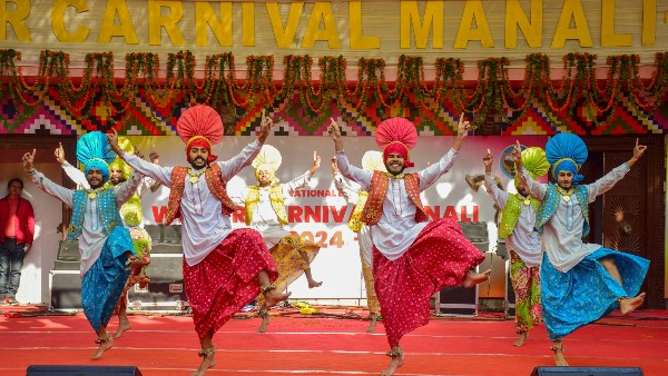 manali winter carnival 2025