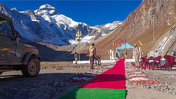 adi kailash om parvat