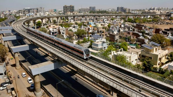 ahmedabad metro