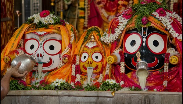 Puri Rath Yatra 2026: Adhara Pana Ritual Significance, Timings, and Traffic Updates for Devotees Puri Rath Yatra 2026: Adhara Pana Ritual Significance, Timings, and Traffic Updates for Devotees