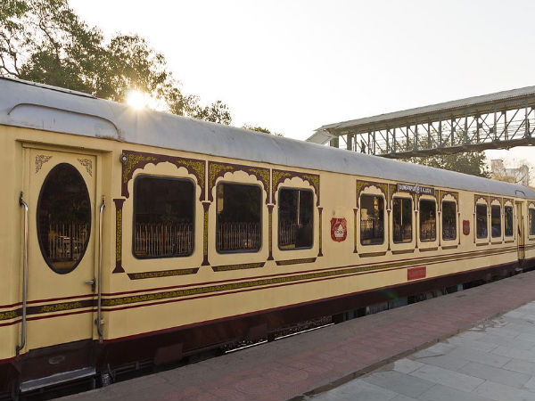 Palace on Wheels 