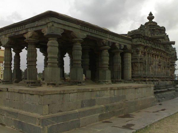 Lakkundi Temple
