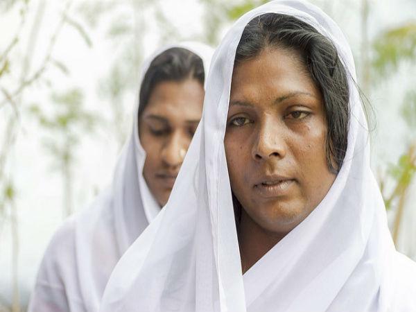 Transgenders as Widows