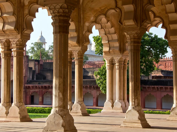 interesting facts about Agra Fort