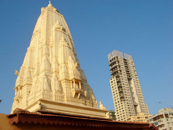 Picnicking at the Hanging Gardens!