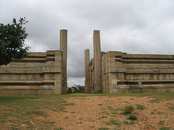Cheluvanarayana Swamy Temple in Melukote Cheluvanarayana Swamy Temple in Melukote