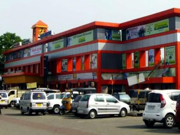 how to reach valparai from bengaluru