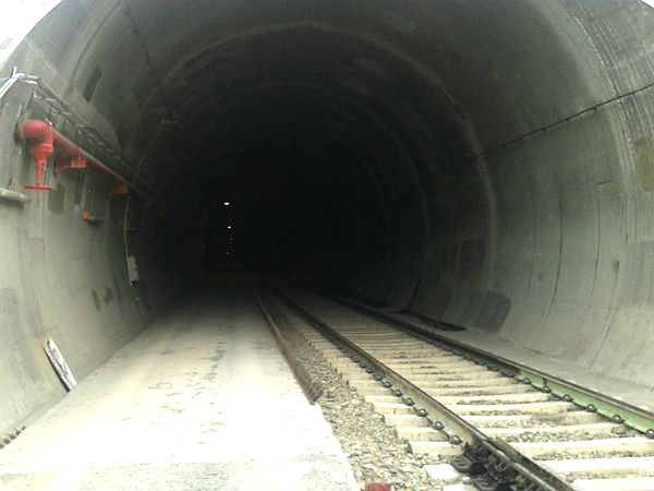Tunnel