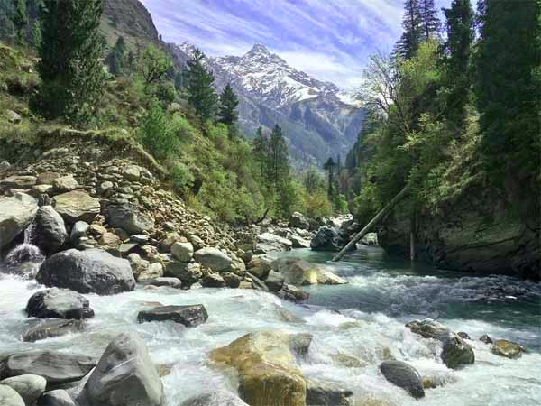 kheerganga trek from barshaini