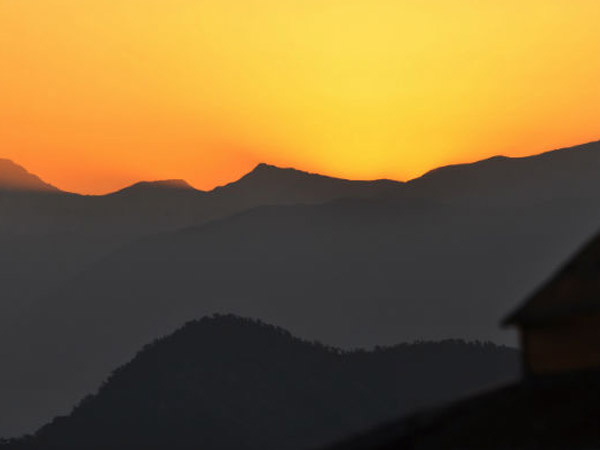 delhi to pithoragarh distance