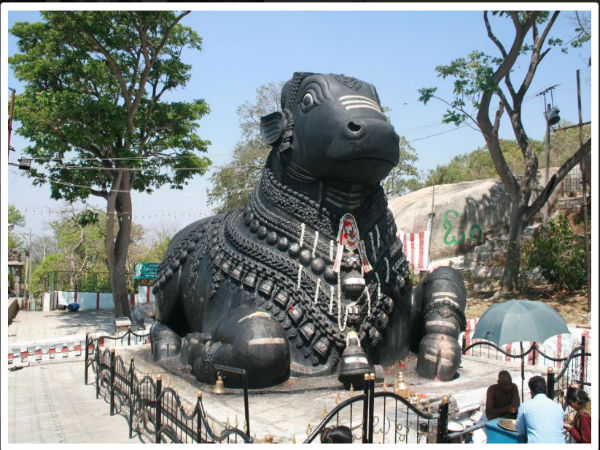 chamundeshwari temple at chamundi hills