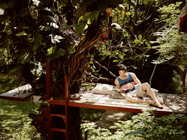 Airbnb Seeks 12 People to Live Anywhere 