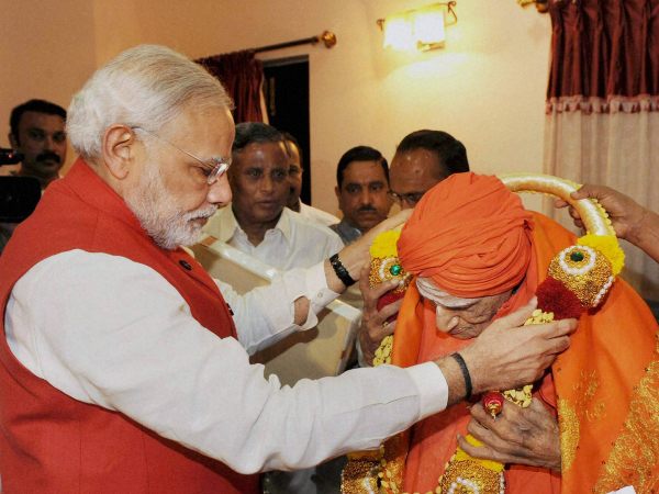 Narender Modi at Tumkur Mutt