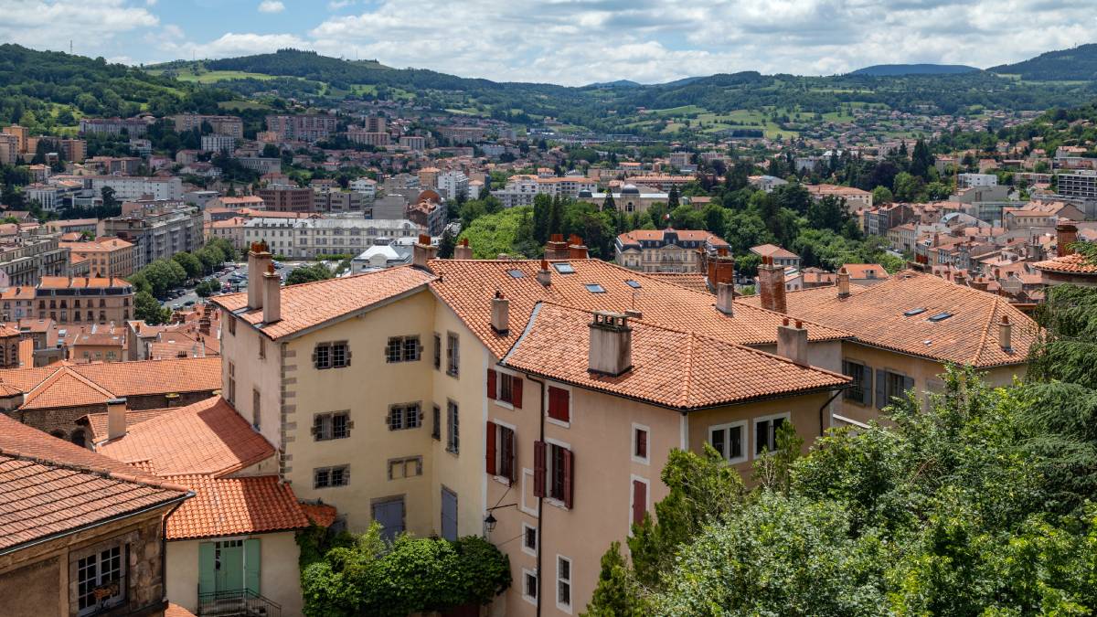 le-puy-en-velay-france-2022-11-14-02-24-51-utc1-1677667910.jpg -Properties le-puy-en-velay-france-2022-11-14-02-24-51-utc1-1677667910.jpg -Properties