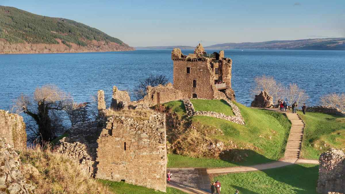 urquhartcastle1