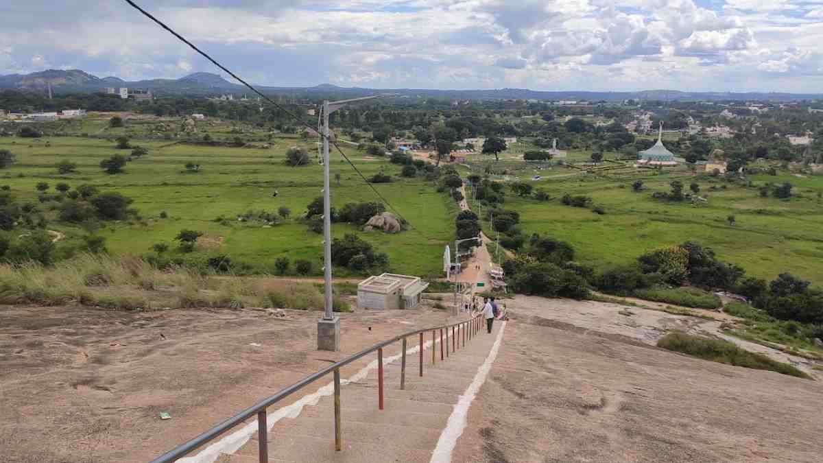 mandaragiri-hills mandaragiri-hills