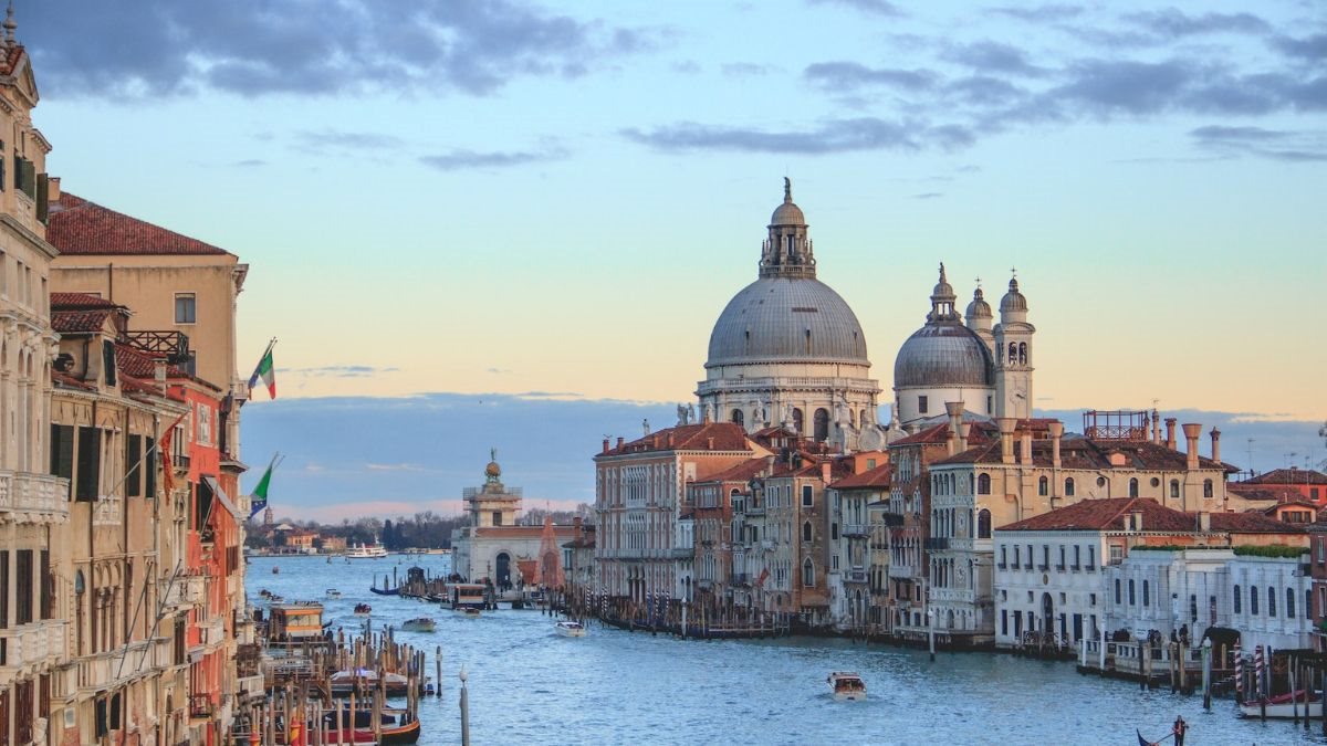  Venices Grand Canal