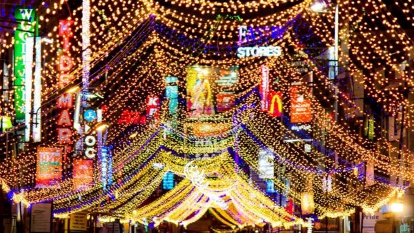 Bangalore vs Hyderabads Vibrant Street Bangalore vs Hyderabads Vibrant Street