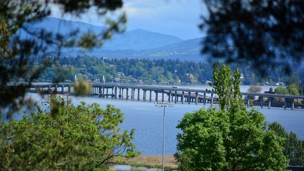 Floating Bridges A Floating Bridges A