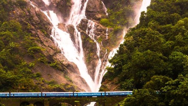 Dudhsagar Waterfalls Dudhsagar Waterfalls