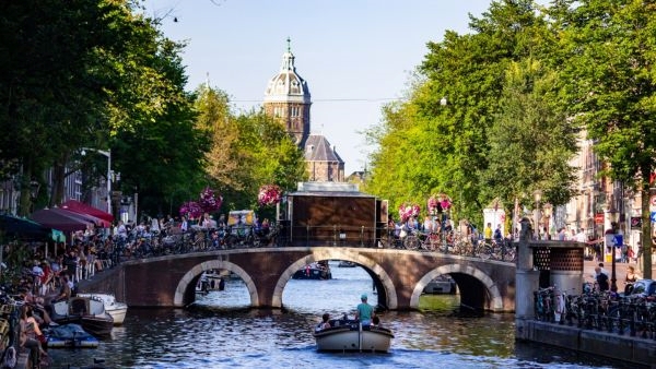 Amsterdams Overtourism Struggle