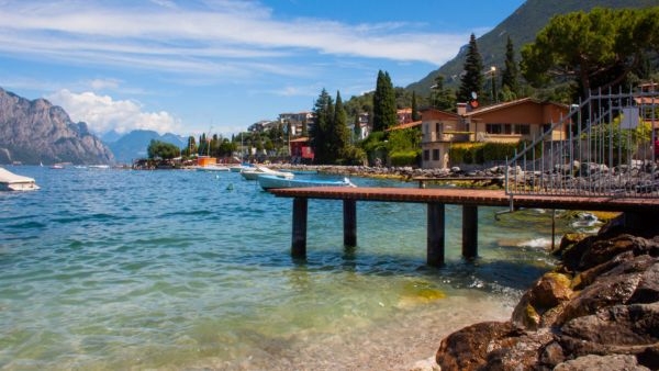 Italys Lake Garda Fines Tourists