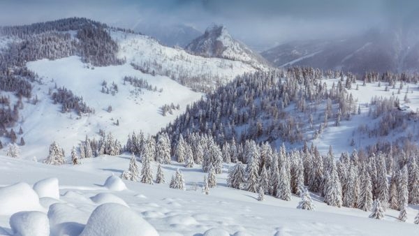 Californias Mountains Covered in Snow Californias Mountains Covered in Snow