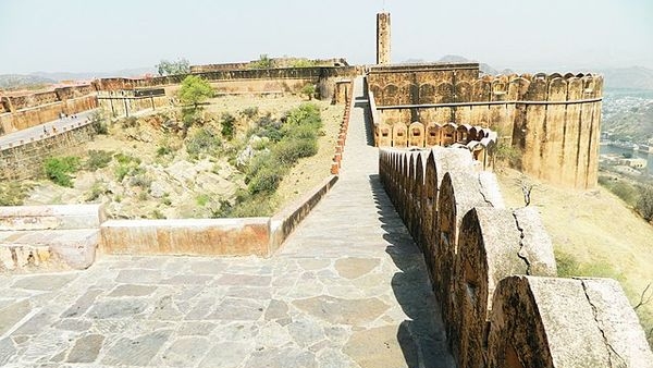 Historical Jaigad Fort near Ganpatipule Historical Jaigad Fort near Ganpatipule