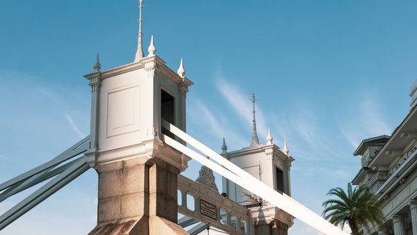 Raffles Hotel in the Colonial District