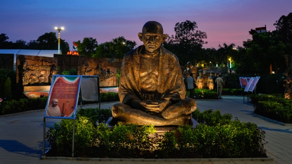 Mahatama Gandhi Mahatama Gandhi