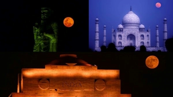 Capturing the Full Moon in 2023 Capturing the Full Moon in 2023