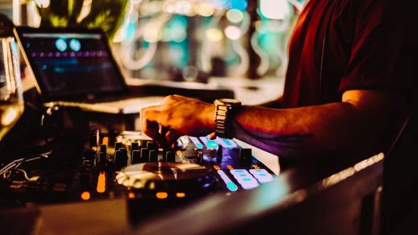 Top Nations Famous for Their Nightlife Top Nations Famous for Their Nightlife